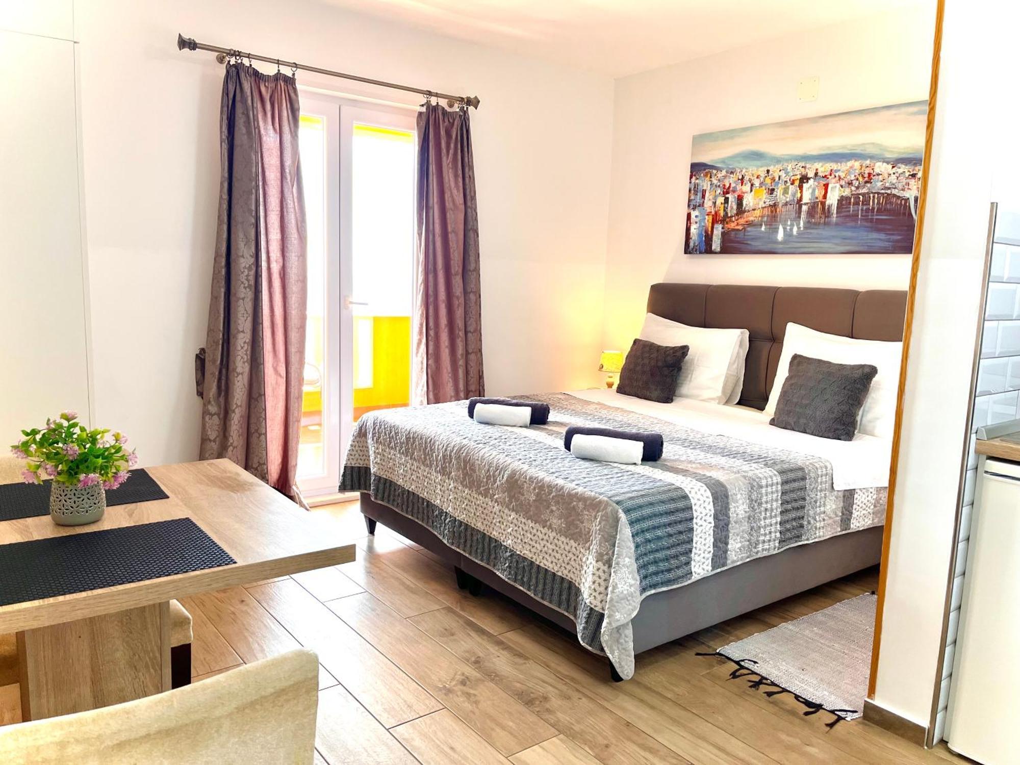 Apartments Sunset Mlini Bilik gambar